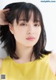 Suzu Hirose 広瀬すず, Shonen Magazine 2019 No.17 (少年マガジン 2019年17号) P5 No.c86850