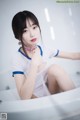 Kim Ji-Won 김지원, [BLUECAKE] White One + RED.Ver – Set.01 P26 No.4888e3